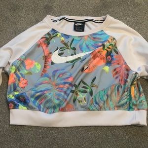 floral print nike cropped shirt.